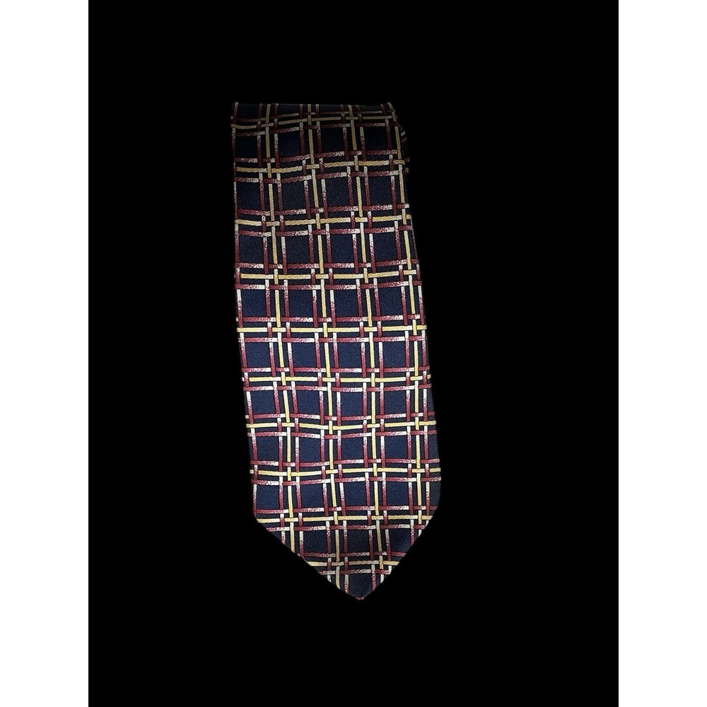 The Common Market Brokers of Fine Clothing Handmade Tie Navy Geometric Print